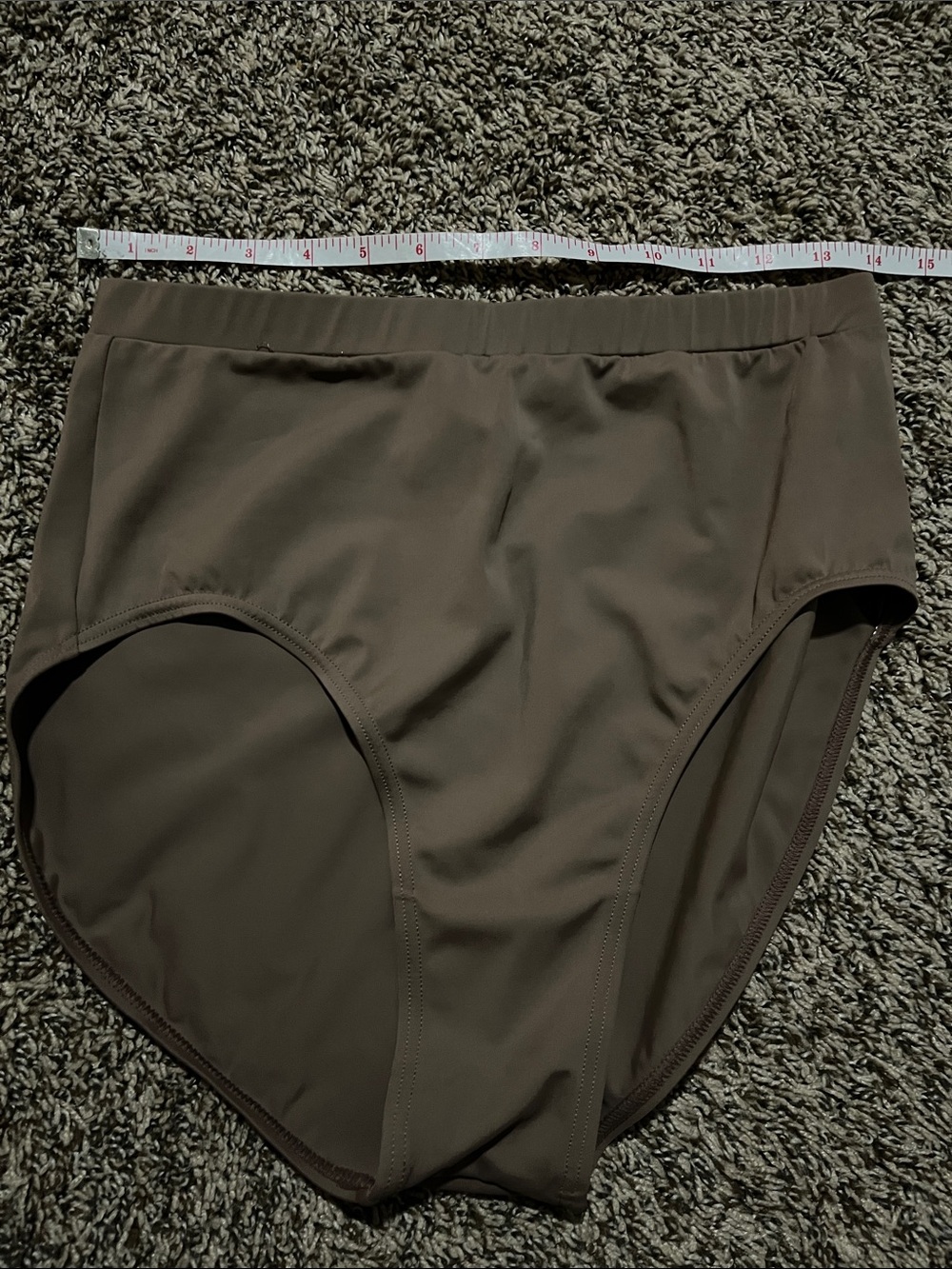 High-Waist Bottoms in Taupe - Picture 4 of 4